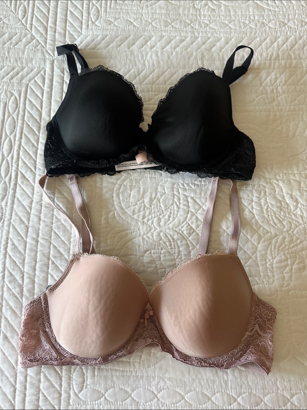 Victorias Secret- Women's Lace Trim Bra